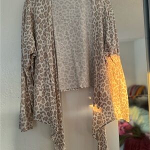 Chic Leopard Print Draped Cardigan